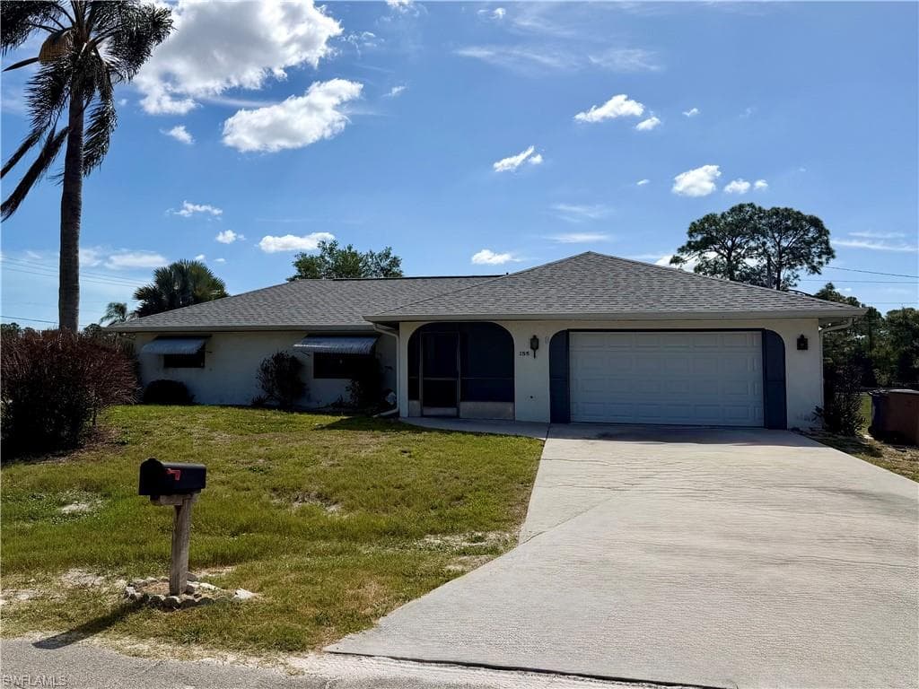 122 Roosevelt AVE LEHIGH ACRES, FL 33936