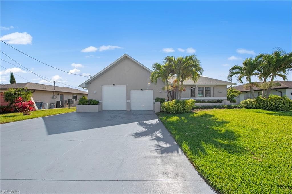 7195 Reymoor DR NORTH FORT MYERS, FL 33917