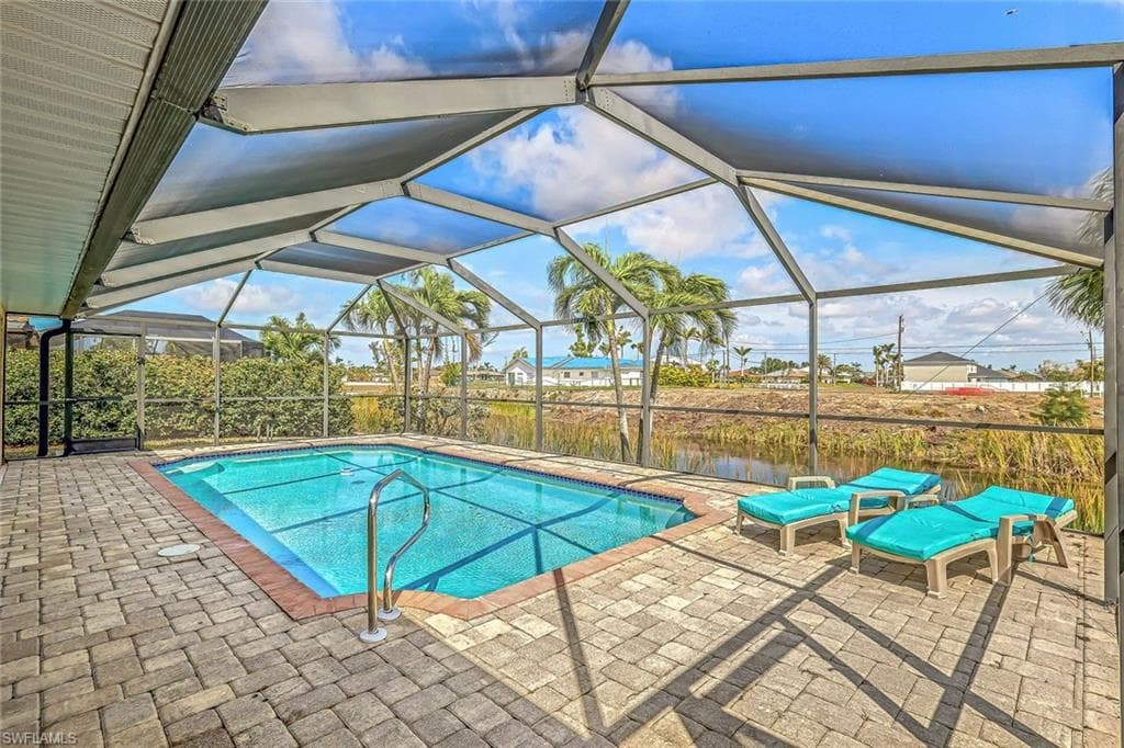 923 SW 28th TER CAPE CORAL, FL 33914