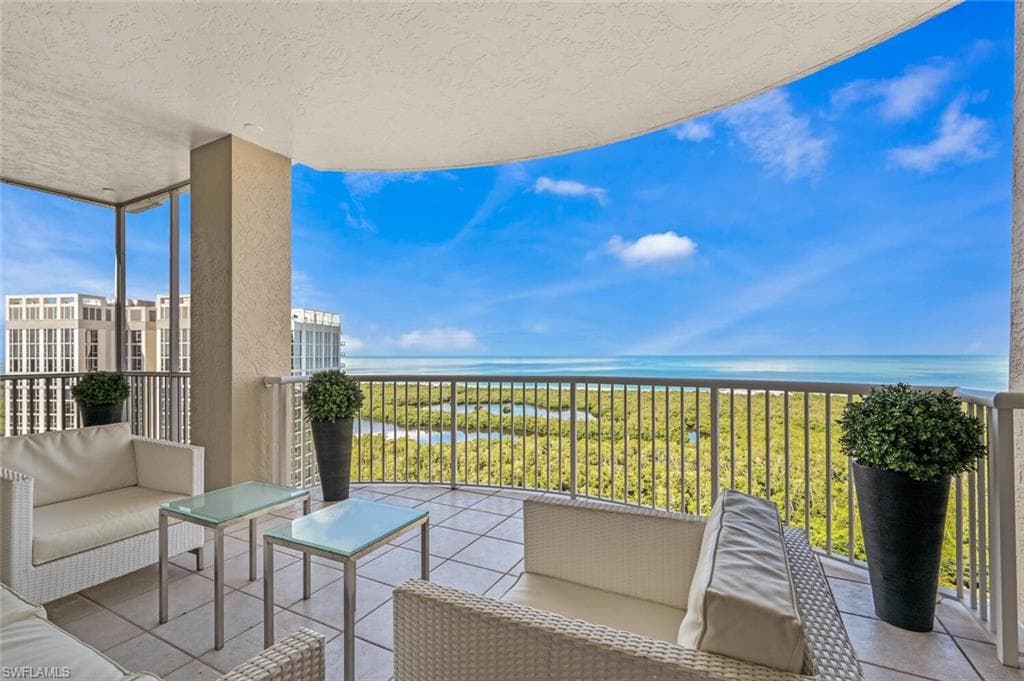 7117 Pelican Bay BLVD 1903 NAPLES, FL 34108
