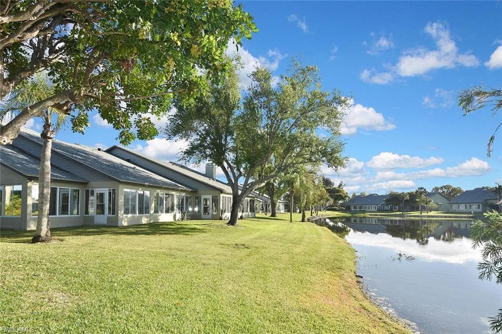 201 McGregor Park CIR 201 FORT MYERS, FL 33908