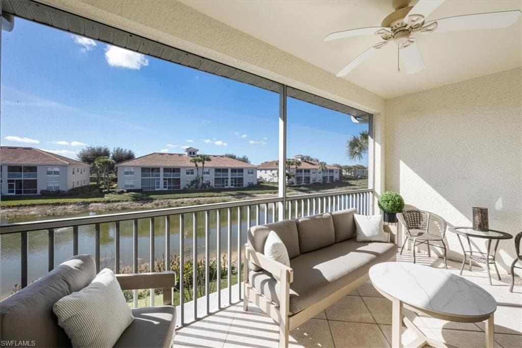3057 Driftwood WAY 4004 NAPLES, FL 34109