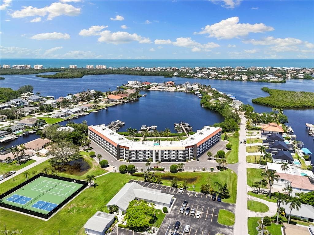 226 3rd ST 303 BONITA SPRINGS, FL 34134
