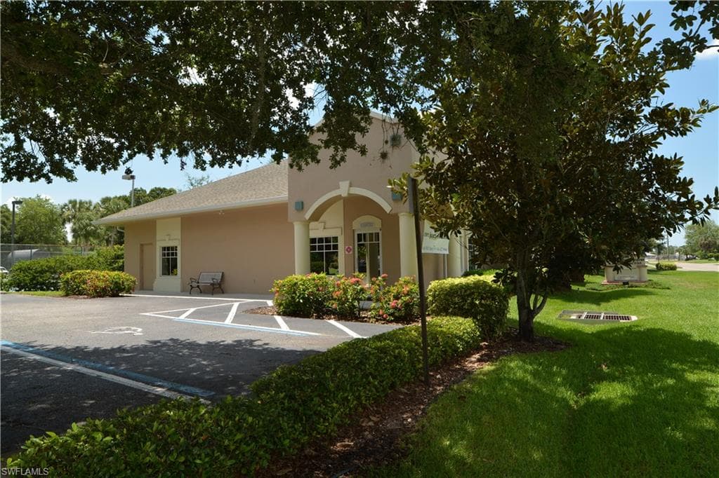 2496 CARING WAY B PORT CHARLOTTE, FL 33952