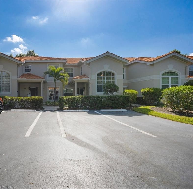 7564 Silver Trumpet LN U202 NAPLES, FL 34109