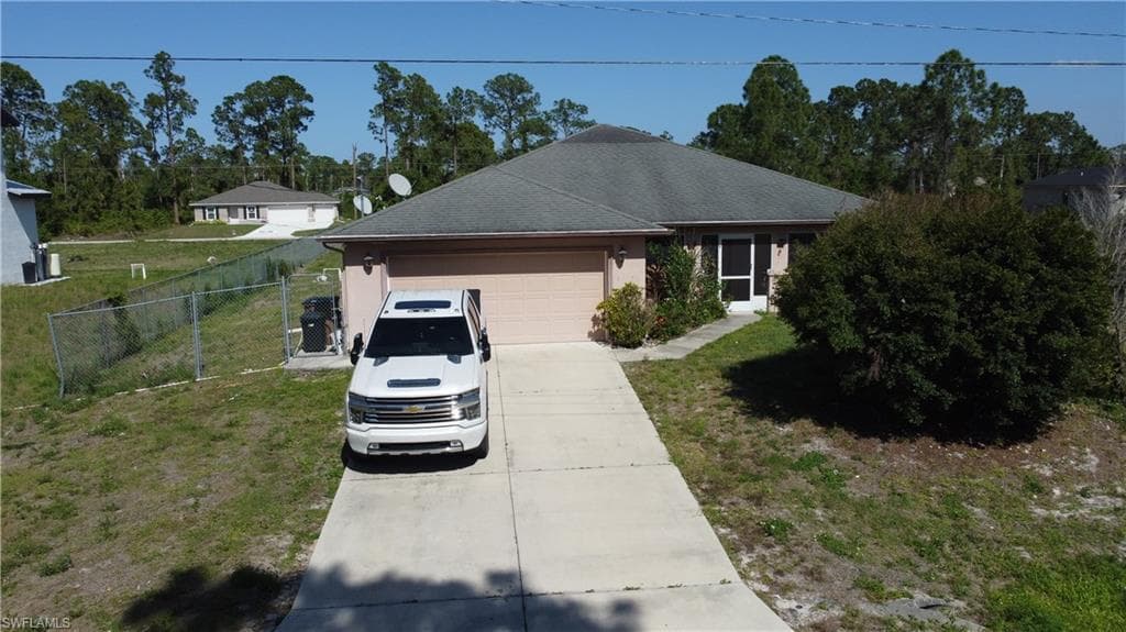 311 Bradley AVE LEHIGH ACRES, FL 33974