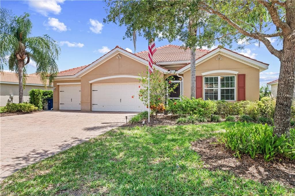 3118 Apple Blossom DR ALVA, FL 33920