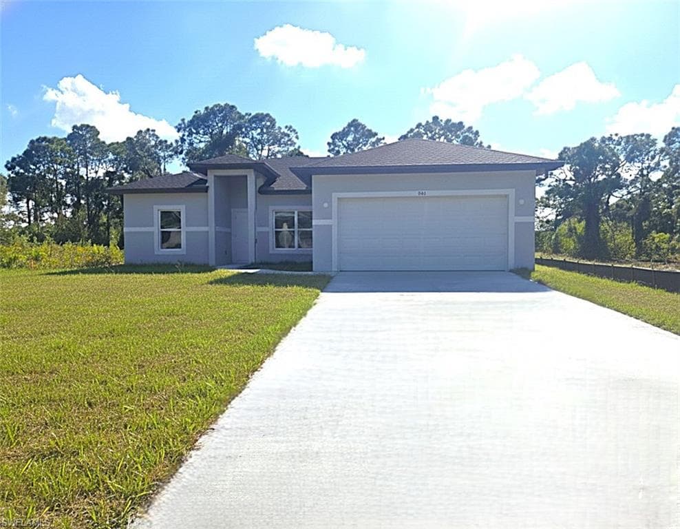 826 Dawhert AVE S LEHIGH ACRES, FL 33974
