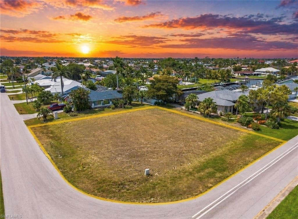 2014 Everest PKWY CAPE CORAL, FL 33904