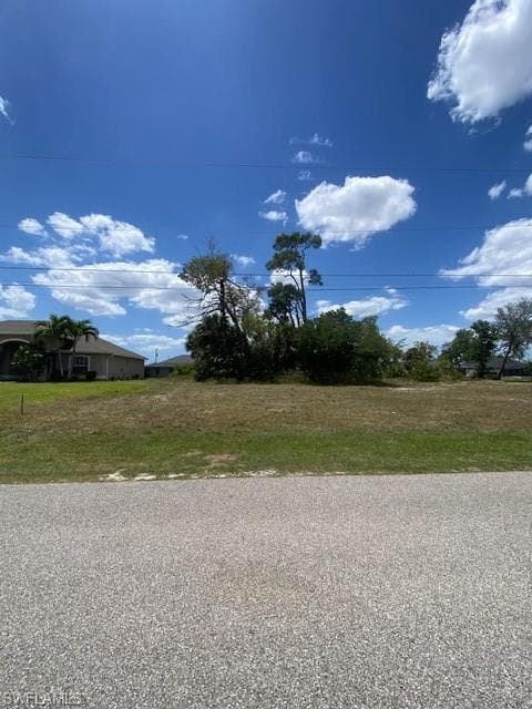 914 8th PL CAPE CORAL, FL 33991