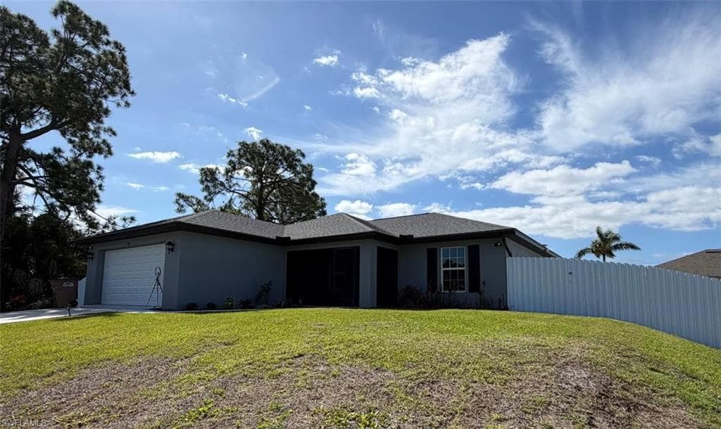 926 NE 33rd ST CAPE CORAL, FL 33909