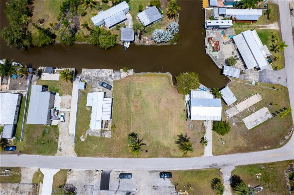 88 Flamingo DR EVERGLADES CITY, FL 34141