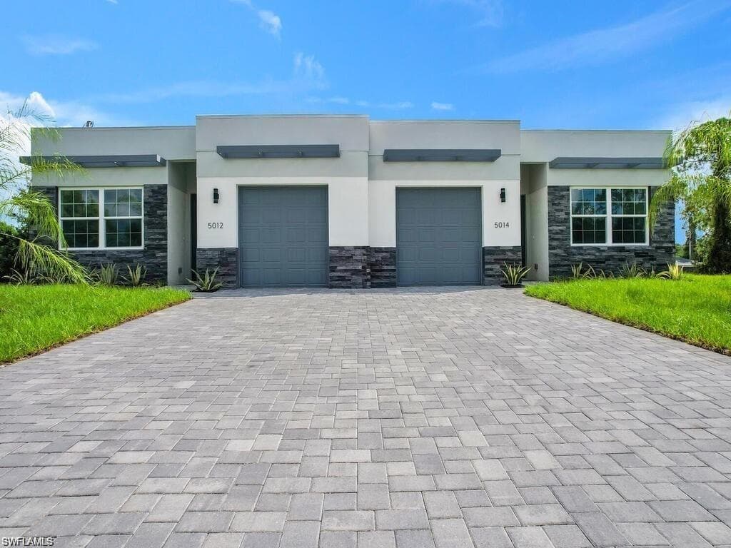 4548-4550 29th ST SW LEHIGH ACRES, FL 33973