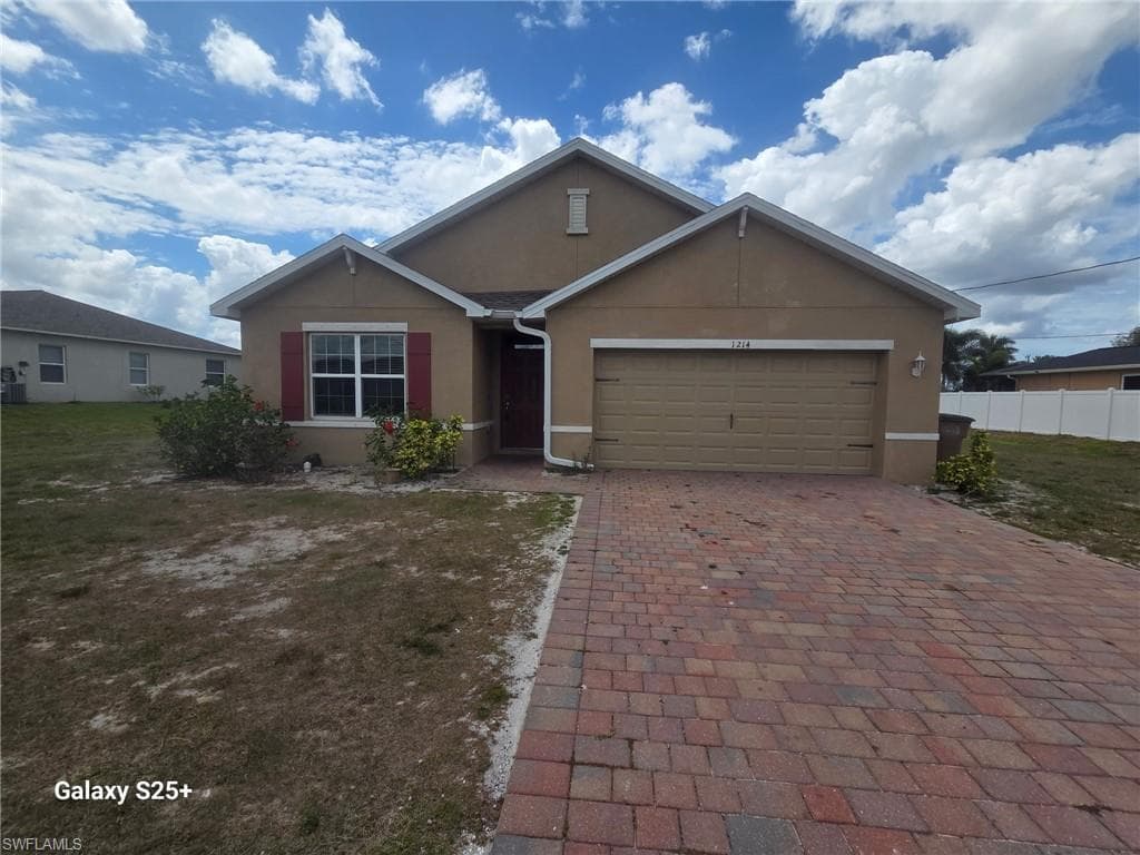 1214 SW Embers TER CAPE CORAL, FL 33991