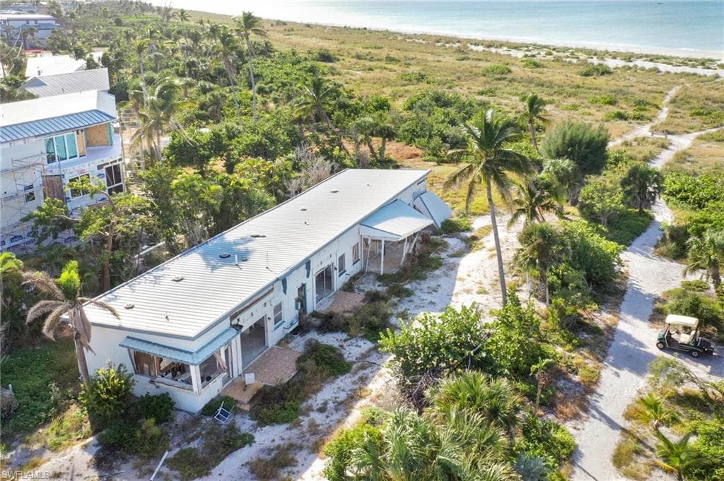 4819 Tradewinds DR SANIBEL, FL 33957