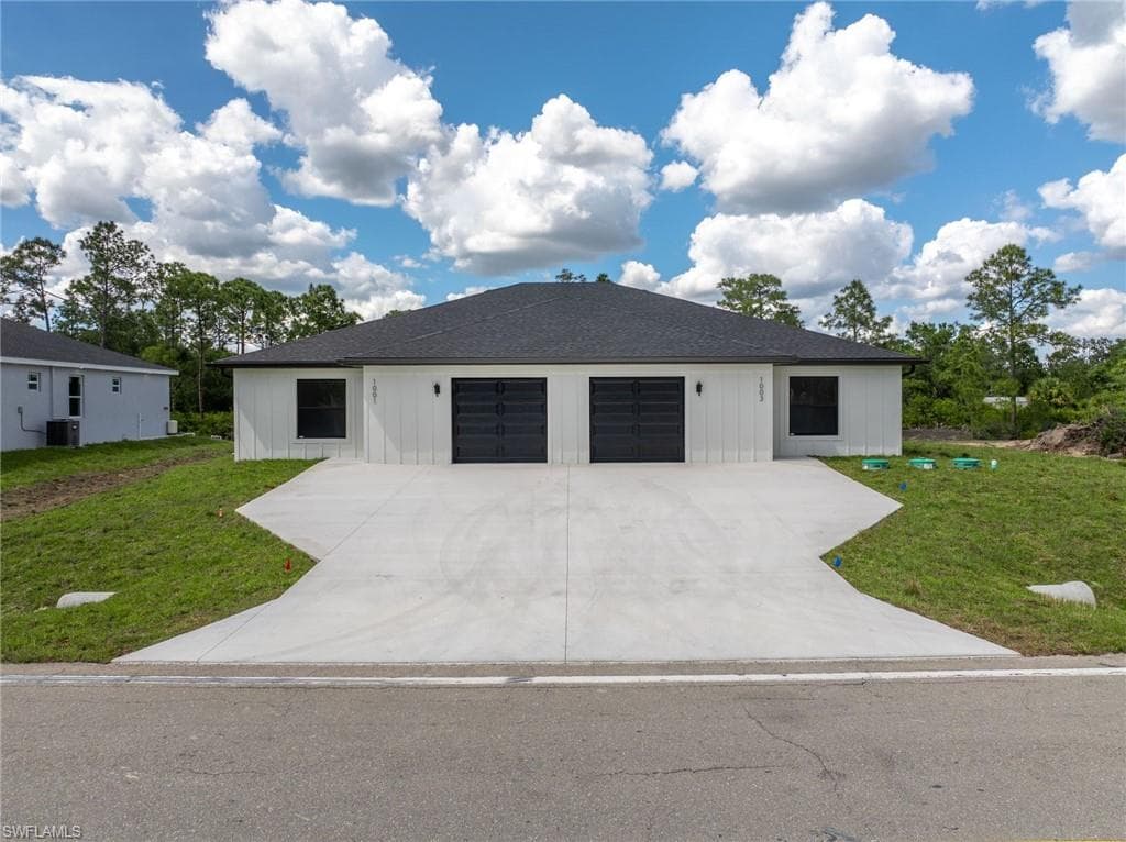 1001 E 12th ST LEHIGH ACRES, FL 33972