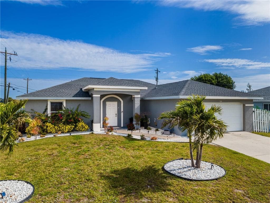 709 27th ST CAPE CORAL, FL 33914