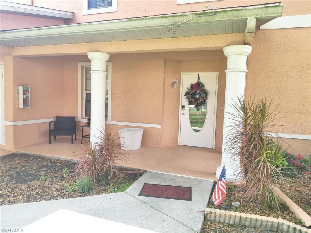 20025 Lake Vista CIR 6B LEHIGH ACRES, FL 33936