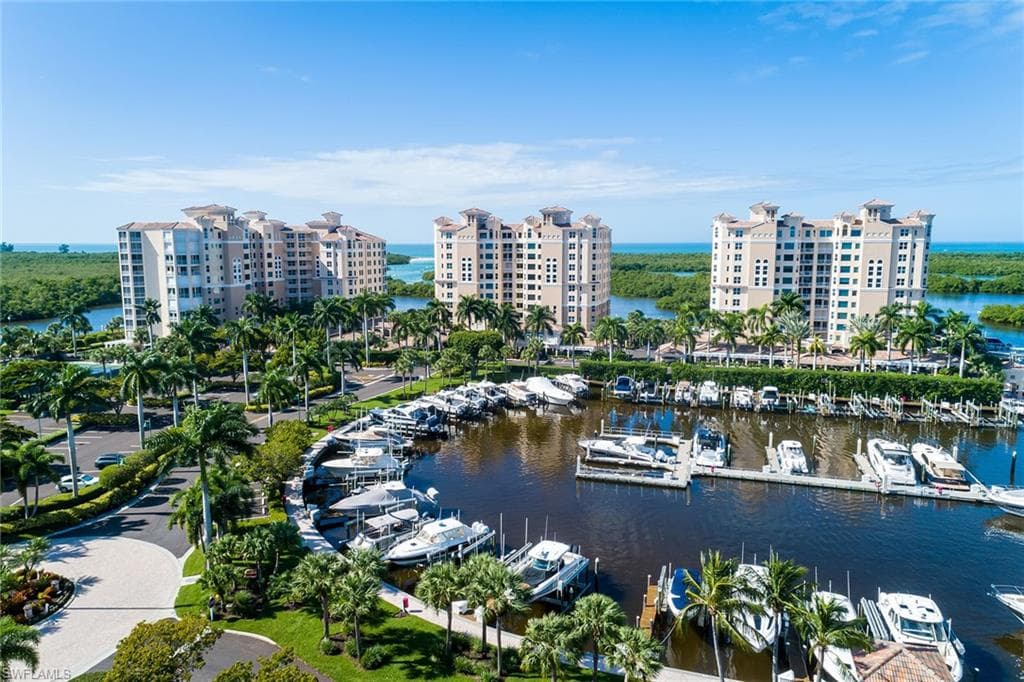 435 Dockside DR B703 NAPLES, FL 34110