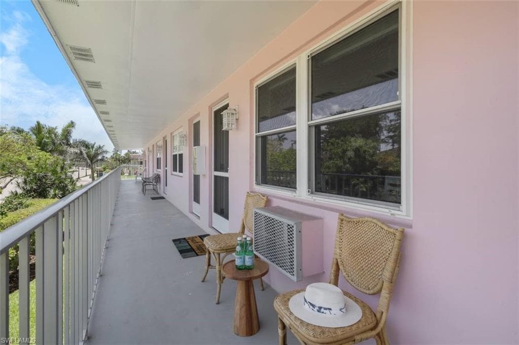 190 Collier BLVD N9 MARCO ISLAND, FL 34145