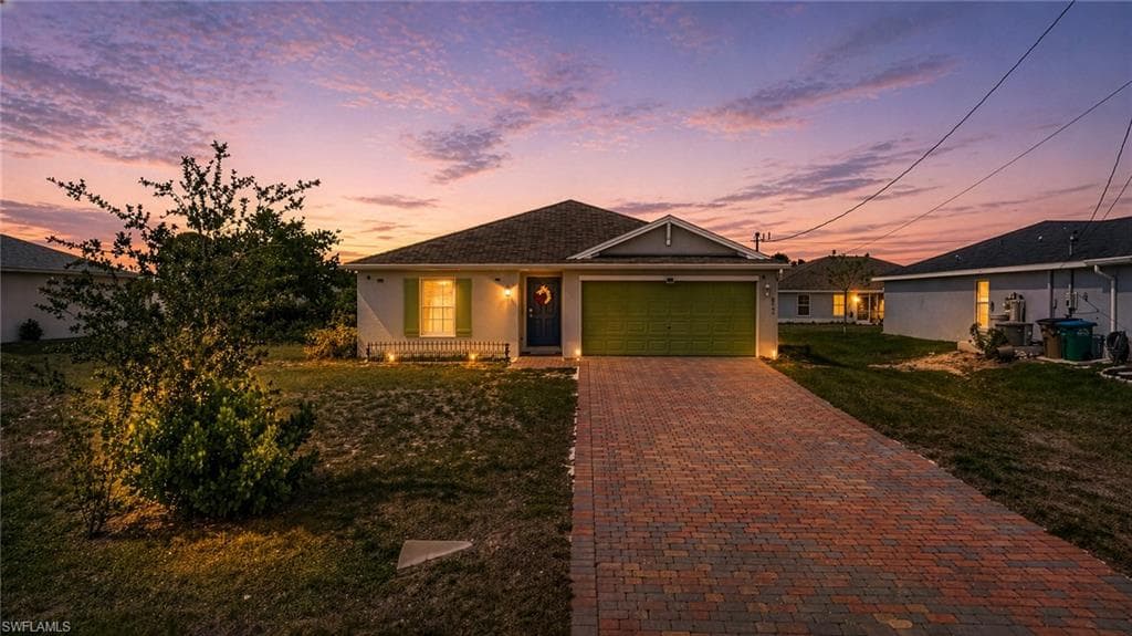 1607 35th LN CAPE CORAL, FL 33909