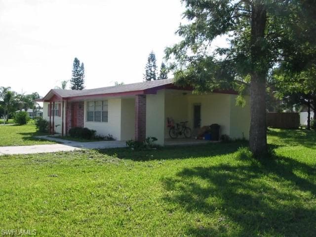 104 Contee DR LEHIGH ACRES, FL 33936