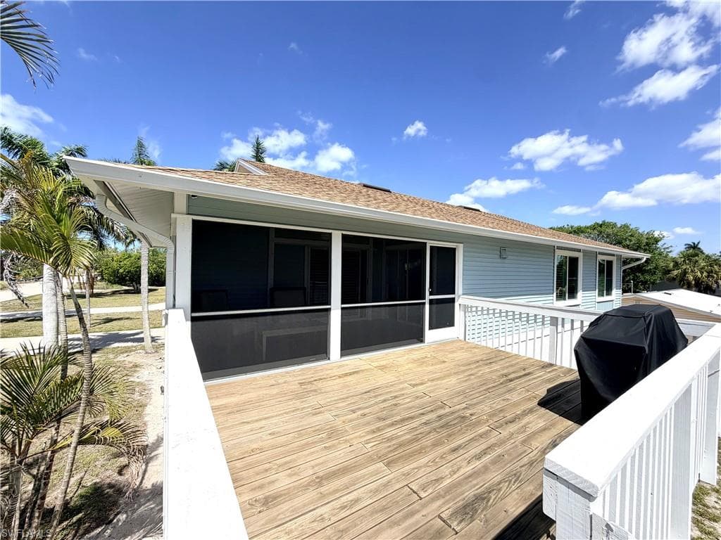 27594 Shore DR BONITA SPRINGS, FL 34134