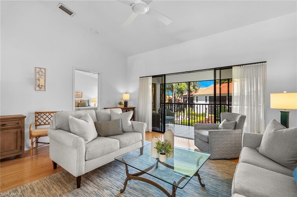 589 Serendipity DR 589 NAPLES, FL 34108