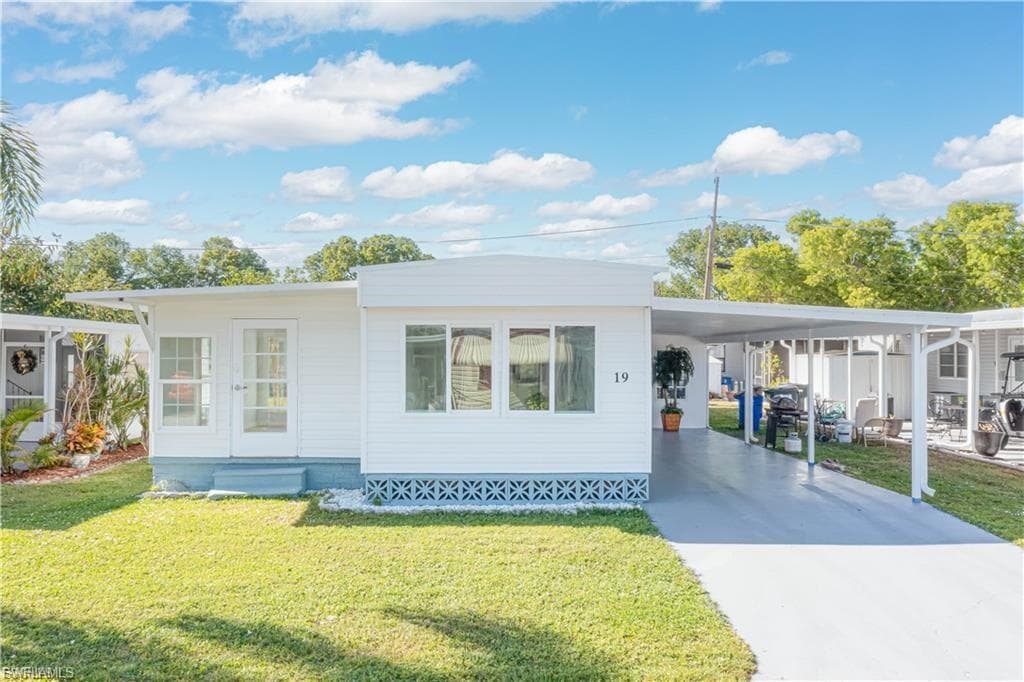 19 Garden DR FORT MYERS, FL 33908