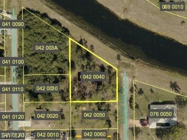 1205 Elaine AVE N LEHIGH ACRES, FL 33971