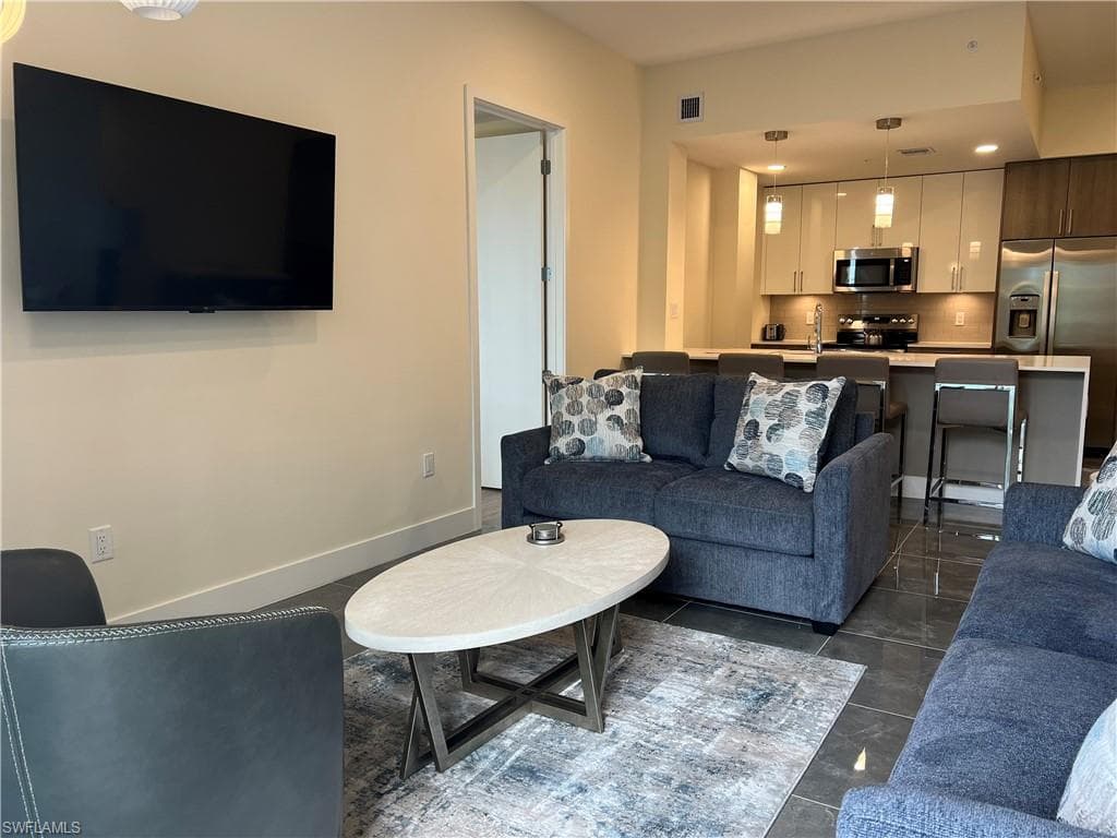 26600 Rosewood Pointe DR B-107 BONITA SPRINGS, FL 34135
