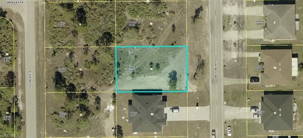 382/384 Bell BLVD S LEHIGH ACRES, FL 33974