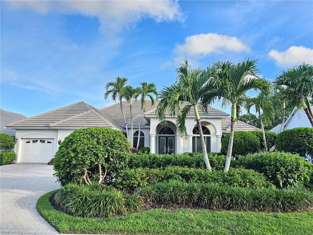710 Shadow Lake LN NAPLES, FL 34108