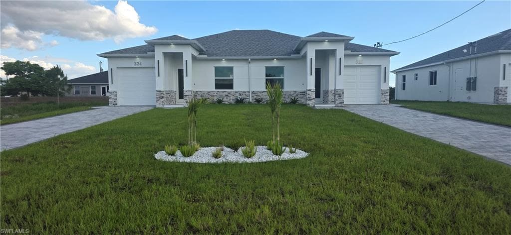 322/324 Poplar ST LEHIGH ACRES, FL 33974
