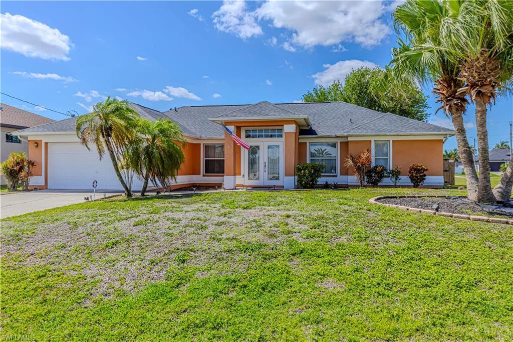 3806 1st TER CAPE CORAL, FL 33991