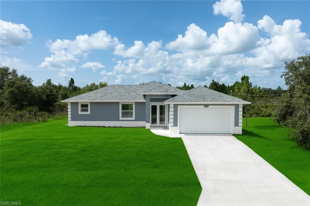 1004 E 10th ST LEHIGH ACRES, FL 33972