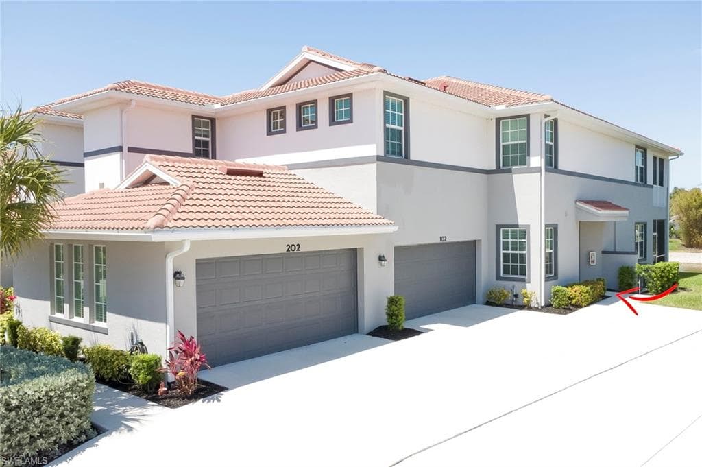 12051 Santaluz DR 102 FORT MYERS, FL 33913