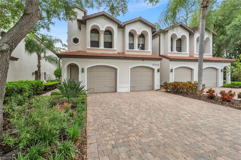 27035 Serrano WAY 201 BONITA SPRINGS, FL 34135