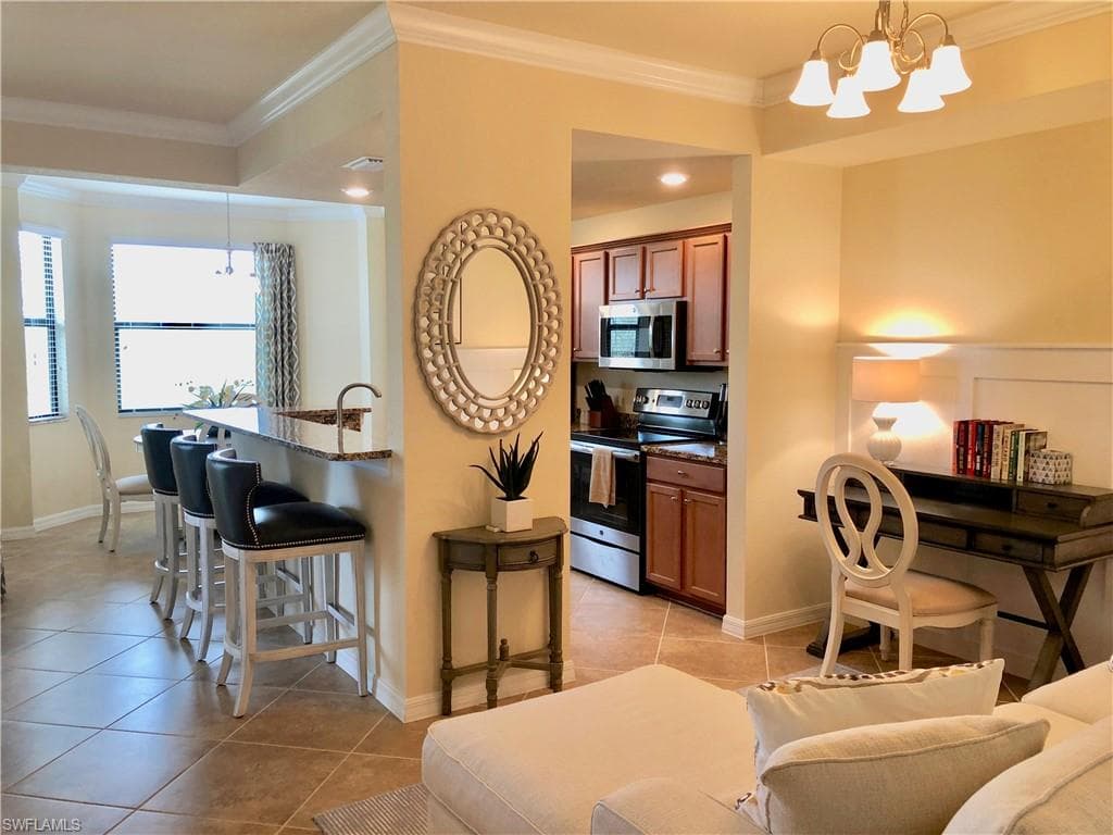 9834 Giaveno 1732 NAPLES, FL 34113
