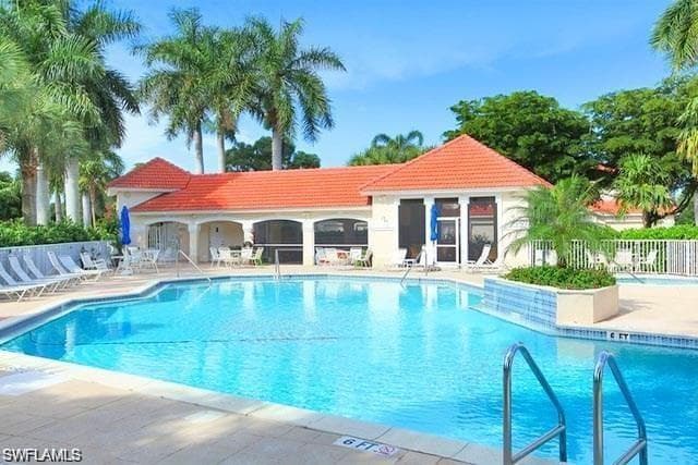 2200 Arielle DR 1005 NAPLES, FL 34109