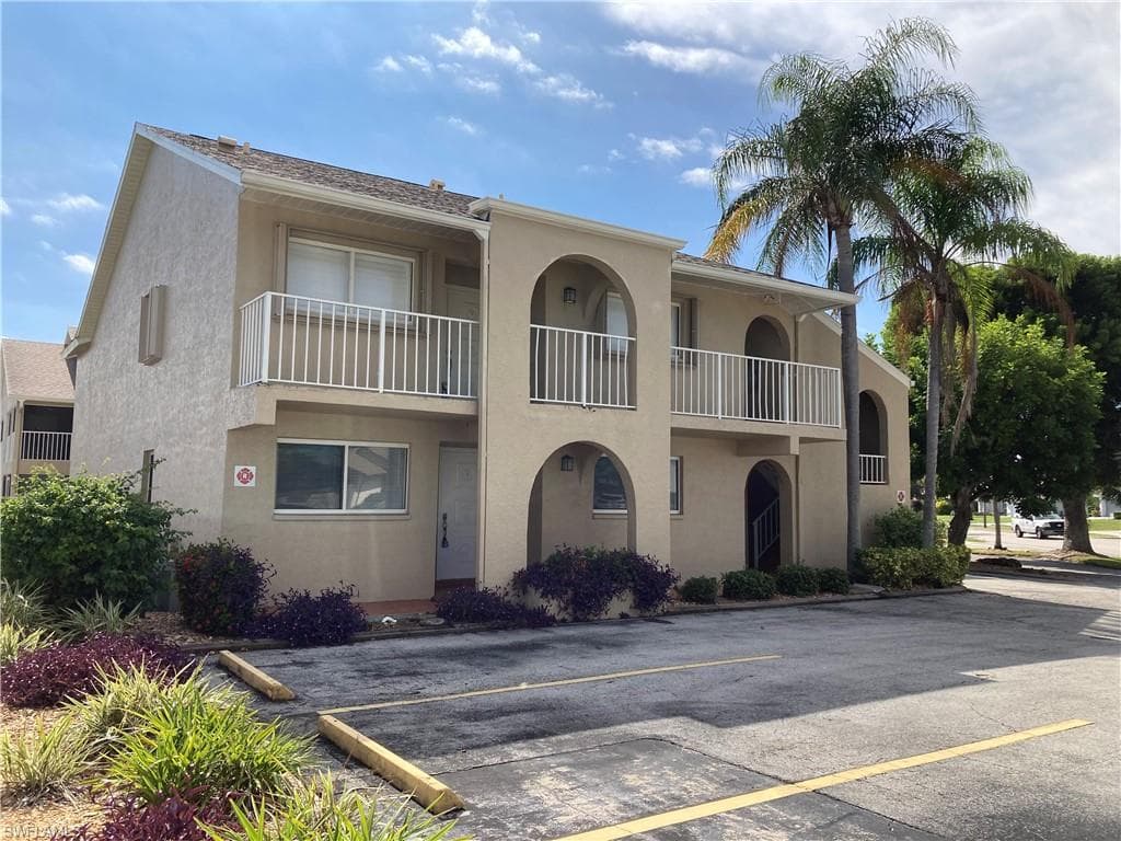4321 Country Club BLVD 101 CAPE CORAL, FL 33904