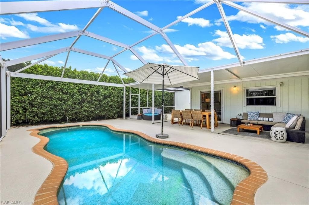 779 98th AVE N NAPLES, FL 34108