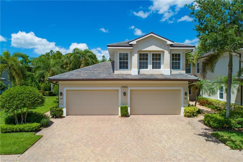 7845 Hawthorne DR 903 NAPLES, FL 34113