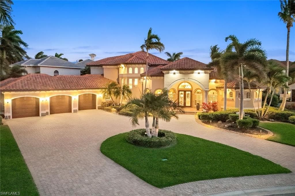 5727 Yardarm CT CAPE CORAL, FL 33914