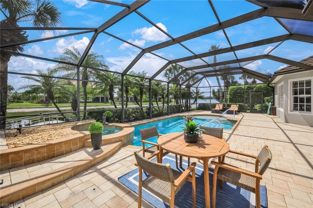8810 Spinner Cove LN NAPLES, FL 34120
