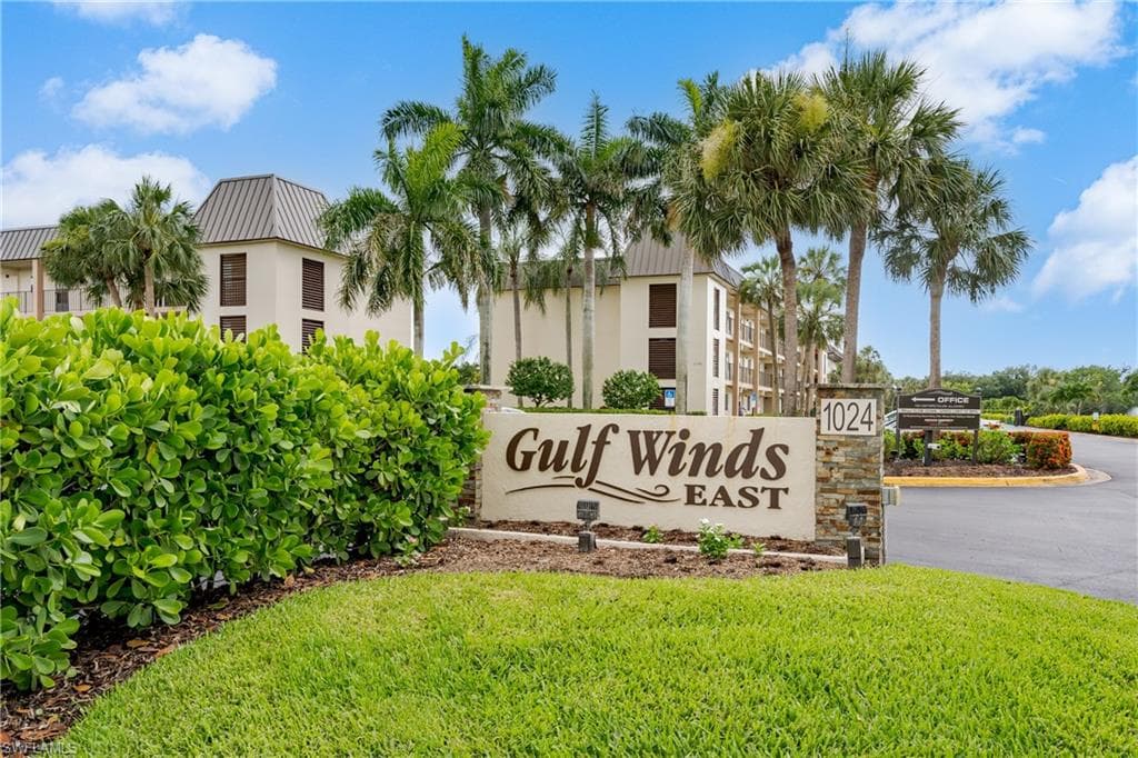 1008 Manatee RD G106 NAPLES, FL 34114