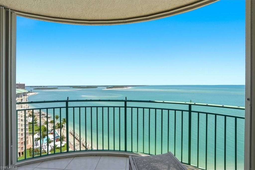 980 Cape Marco DR 1404 MARCO ISLAND, FL 34145