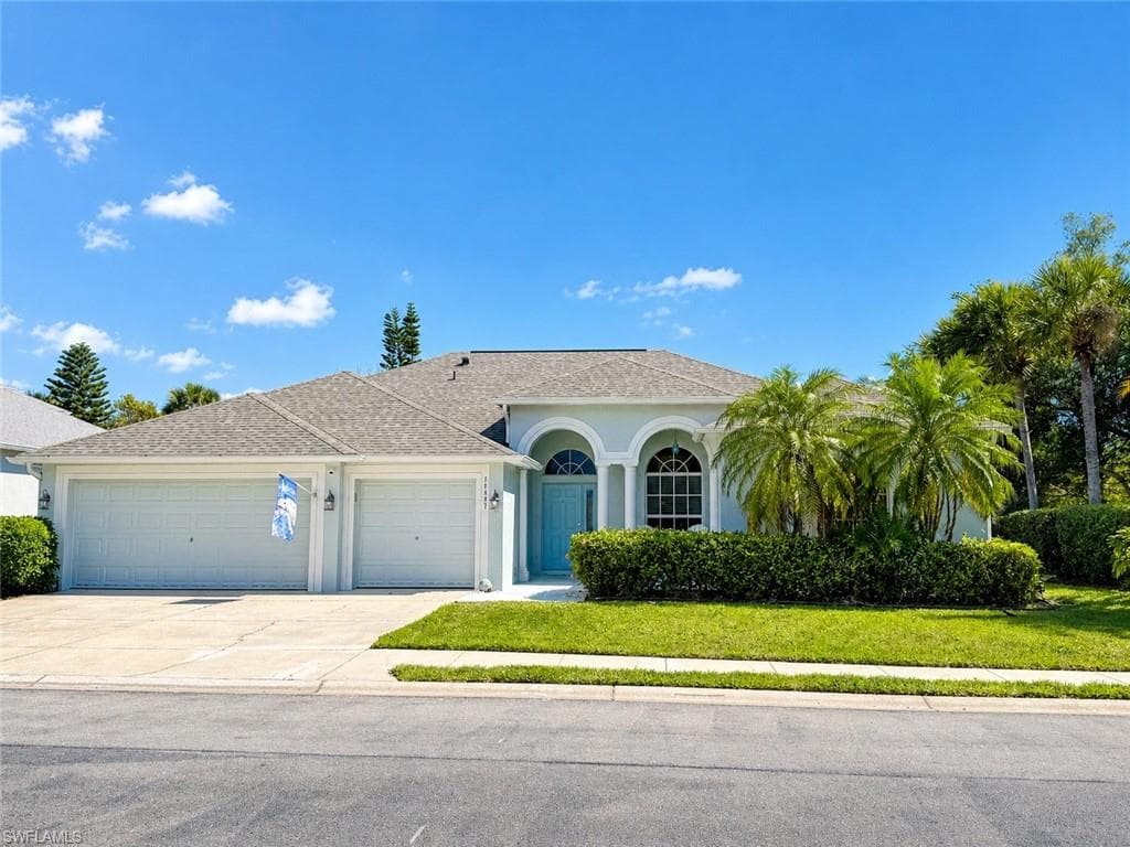 14897 Calusa Palms DR FORT MYERS, FL 33919