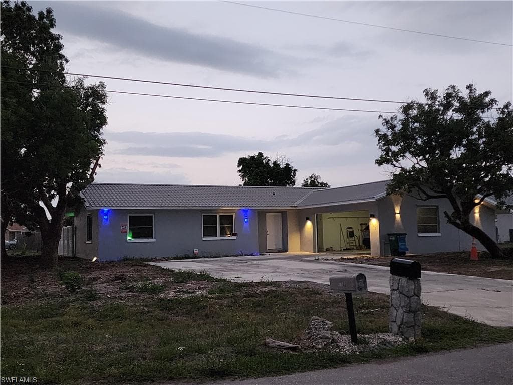1403 SE 11th ST CAPE CORAL, FL 33990