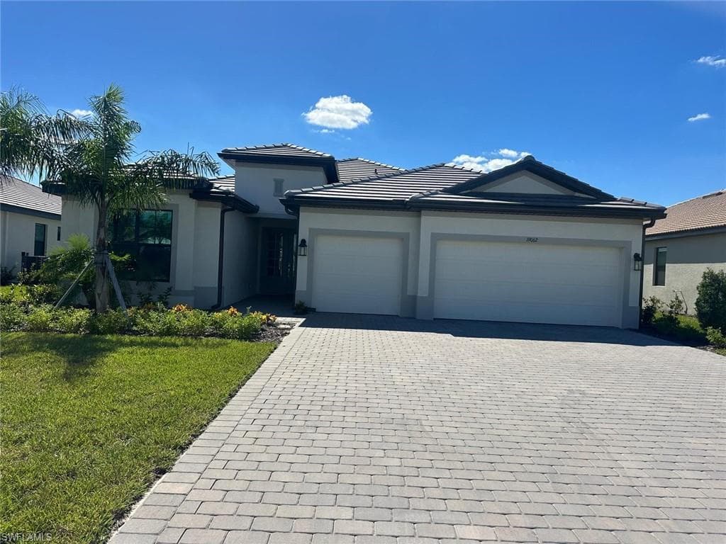 19062 Hanley BLVD ESTERO, FL 33928